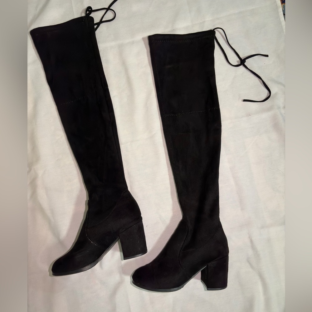 Elegant Black Over-the-Knee Boots